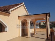 Haus - Novigrad (00990)