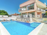 Haus  - Novigrad (03173)